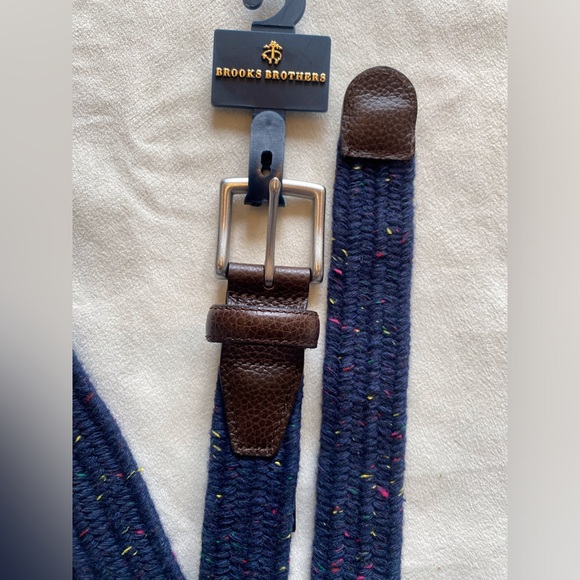 NWT Brooks Brothers Navy Fabric and Leather Belt with Silver Hardware - Picture 2 of 3